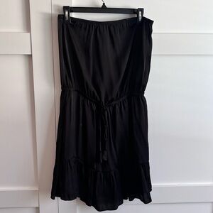Black Strapless Satin-like Dress for summer